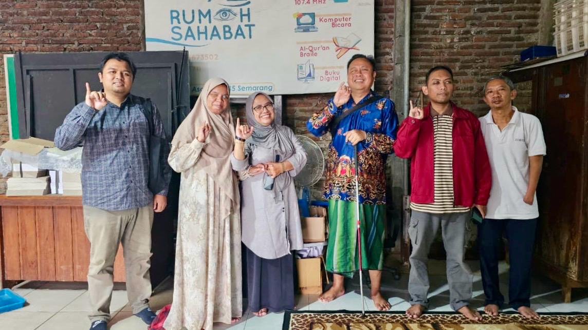 Unnes dan Yayasan Sahabat Mata Wujudkan Literasi Politik Ramah Disabilitas